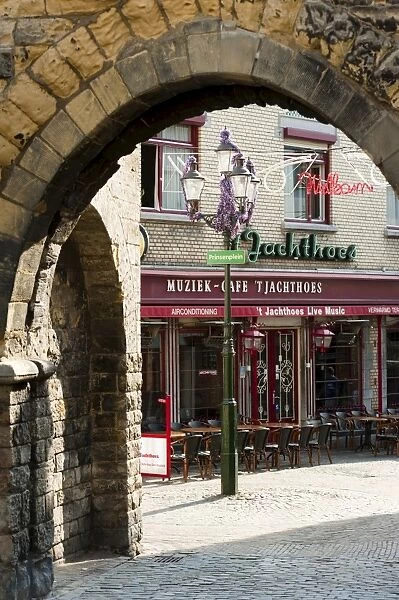 Grendelpoort (Grendel Gate), Valkenburg, Limburg, The Netherlands, Europe