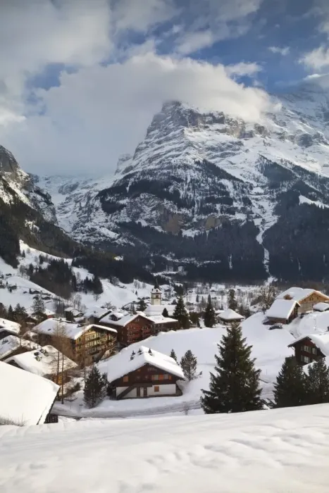 Framed Print : Grindelwald and the Wetterhorn mountain, Jungfrau region, Bernese Oberland Framed Print : Grindelwald and the Wetterhorn mountain, Jungfrau region, Bernese Oberland