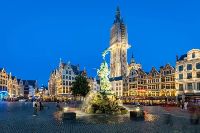 Framed Print : The Grote Markt in the historic centre, Antwerp, Belgium, Europe Framed Print : The Grote Markt in the historic centre, Antwerp, Belgium, Europe