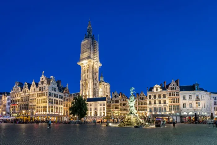 Framed Print : The Grote Markt in the historic centre, Antwerp, Belgium, Europe Framed Print : The Grote Markt in the historic centre, Antwerp, Belgium, Europe