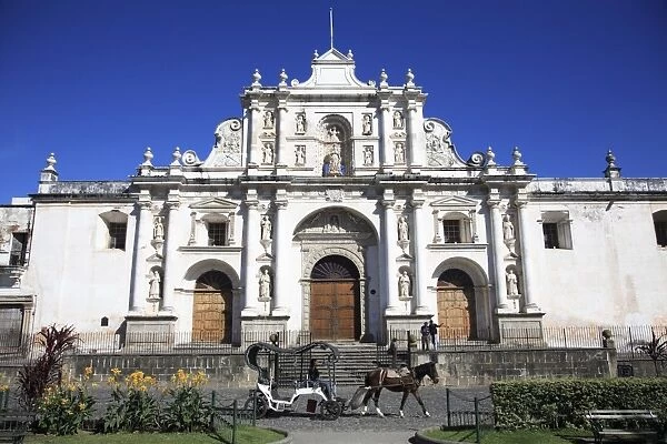 GU70066. Catedral de Santiago, Antigua, UNESCO World Heritage Site