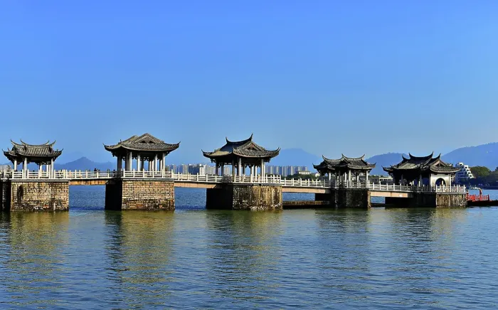 Framed Print : Guangji Bridge, built in 1170, one of China's four famous ancient bridges, Chaozhou City, Guangdong province, China Framed Print : Guangji Bridge, built in 1170, one of China's four famous ancient bridges, Chaozhou City, Guangdong province, China
