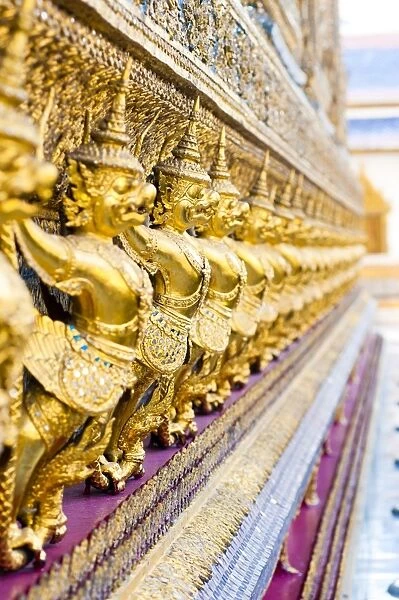 Guardian statues at Temple of the Emerald Buddha (Wat Phra Kaew), The Grand Palace, Bangkok, Thailand, Southeast Asia, Asia