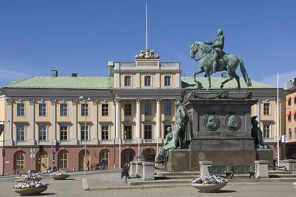 Gustav Adolfs statue and the Medelhavs Museum, Stockholm, Sweden, Scandinavia