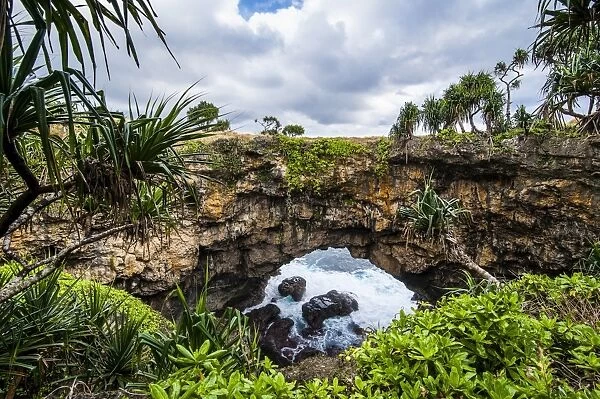 Ha ateiho, big rock arch in Tongatapu, Tonga, South Pacific, Pacific