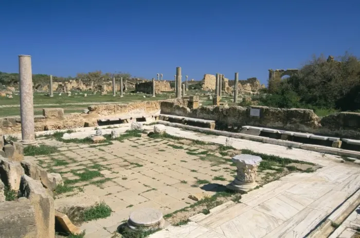 Framed Print : Hadrians Bath, Leptis Magna, UNESCO World Heritage Site, Tripolitania Framed Print : Hadrians Bath, Leptis Magna, UNESCO World Heritage Site, Tripolitania