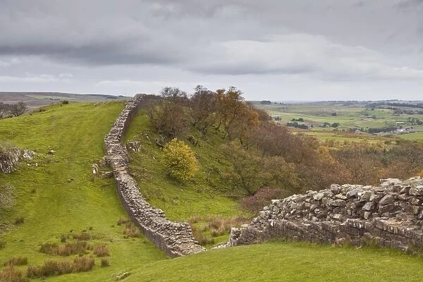 Hadrians Wall, UNESCO World Heritage Site, Northumberland, England, United Kingdom, Europe