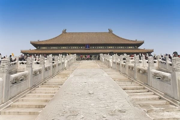 Hall of Supreme Harmony (Tai He Dian), with stone dragon marble carving leading up to the hall