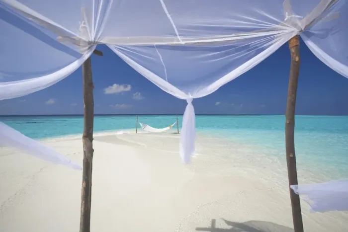 Framed Print : Hammock hanging in shallow clear water, The Maldives, Indian Ocean, Asia Framed Print : Hammock hanging in shallow clear water, The Maldives, Indian Ocean, Asia