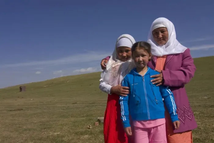 Framed Print : Happy nomad mother and daughters, Song Kol, Kyrgyzstan, Central Asia, Asia Framed Print : Happy nomad mother and daughters, Song Kol, Kyrgyzstan, Central Asia, Asia