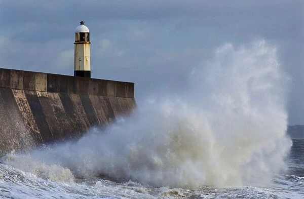 Harbour light, Porthcawl, South Wales, Wales, United Kingdom, Europe