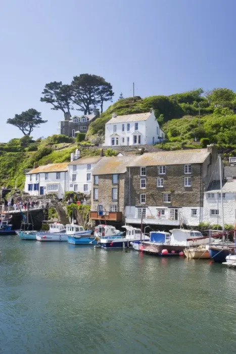 Framed Print : The harbour in Polperro in Cornwall, England, United Kingdom, Europe Framed Print : The harbour in Polperro in Cornwall, England, United Kingdom, Europe