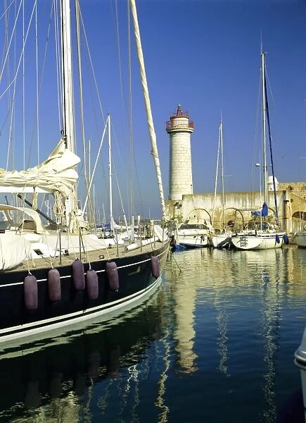 Harbour, Port Vauban, Antibes, Alpes-Maritimes, Provence, Cote d Azur, France, Europe