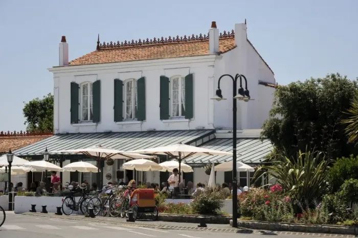 Framed Print : Harbour restaurant, Ars-en-Re, Ile de Re, Charente Maritime, France, Europe Framed Print : Harbour restaurant, Ars-en-Re, Ile de Re, Charente Maritime, France, Europe