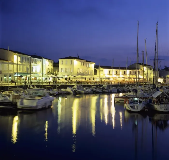 Framed Print : The harbour with restaurants at dusk, St. Martin, Ile de Re, Poitou-Charentes, France, Europe Framed Print : The harbour with restaurants at dusk, St. Martin, Ile de Re, Poitou-Charentes, France, Europe
