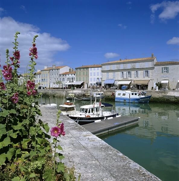 The harbour, St. Martin, Ile de Re, Poitou-Charentes, France, Europe