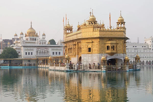 The Harmandir Sahib (The Golden Temple), Amritsar, Punjab, India, Asia