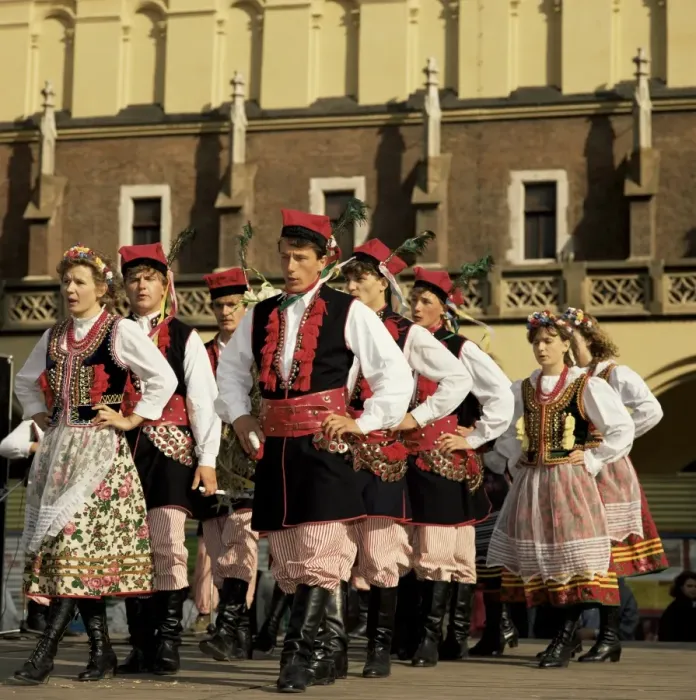 Framed Print : Harvest festival celebrations in Rynek Glowny Square Framed Print : Harvest festival celebrations in Rynek Glowny Square