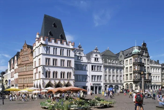 Framed Print : Hauptmark (Market Square) Framed Print : Hauptmark (Market Square)