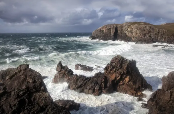 Framed Print : Heavy seas pounding the rocky coastline at Dalbeg, near Carloway, Isle of Lewis, Outer Hebrides, Scotland, United Kingdom, Europe Framed Print : Heavy seas pounding the rocky coastline at Dalbeg, near Carloway, Isle of Lewis, Outer Hebrides, Scotland, United Kingdom, Europe