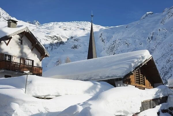 Heavy snowfall in Le Tour, Chamonix Valley, Haute-Savoie, French Alps, France, Europe