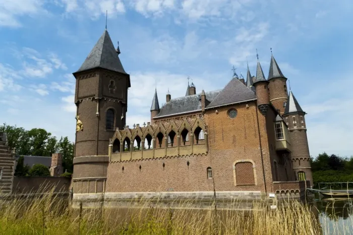 Framed Print : Heeswijk Castle, S-Hertogenbosch, Limburg, The Netherlands, Europe