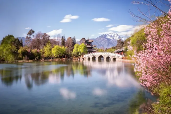 Framed Print : Heilongtan (Black Dragon Pool) in a long exposure, Lijiang, Yunnan, China, Asia Framed Print : Heilongtan (Black Dragon Pool) in a long exposure, Lijiang, Yunnan, China, Asia