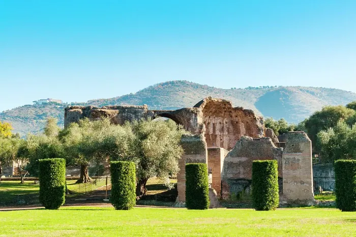 Framed Print : Heliocaminus Baths, Hadrian's Villa, UNESCO World Heritage Site, Tivoli, Province of Rome, Latium (Lazio), Italy, Europe Framed Print : Heliocaminus Baths, Hadrian's Villa, UNESCO World Heritage Site, Tivoli, Province of Rome, Latium (Lazio), Italy, Europe