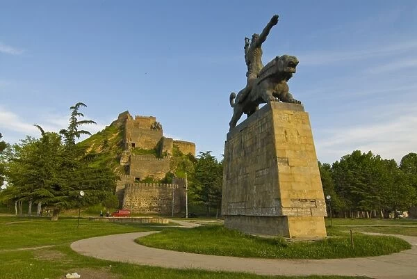 Hero statue before the citadel of Gori, Georgia, Caucasus, Central Asia, Asia