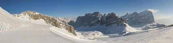 Hidden valley ski area, Armentarola 101, Lagazuoi, Dolomites, UNESCO World Heritage Site