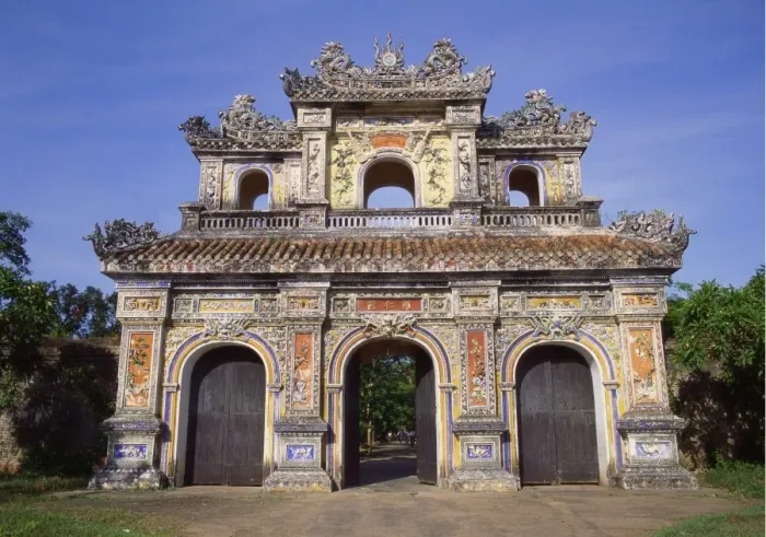 Framed Print : Hien Nhan Gate, Hue, Vietnam Framed Print : Hien Nhan Gate, Hue, Vietnam