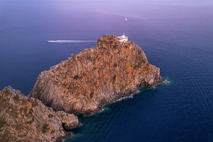 Framed Print : High angle view of the lighthouse of Ponza (Punta della Guardia lighthouse) on top of basalt cliff at dusk, Ponza island, Tyrrhenian Sea, Pontine islands, Latina Province, Latium (Lazio), Italy, Europe Framed Print : High angle view of the lighthouse of Ponza (Punta della Guardia lighthouse) on top of basalt cliff at dusk, Ponza island, Tyrrhenian Sea, Pontine islands, Latina Province, Latium (Lazio), Italy, Europe