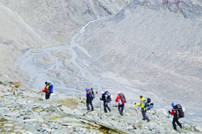 Framed Print : Hikers on the Matterhorn, Zermatt, Valais, Swiss Alps, Switzerland, Europe Framed Print : Hikers on the Matterhorn, Zermatt, Valais, Swiss Alps, Switzerland, Europe