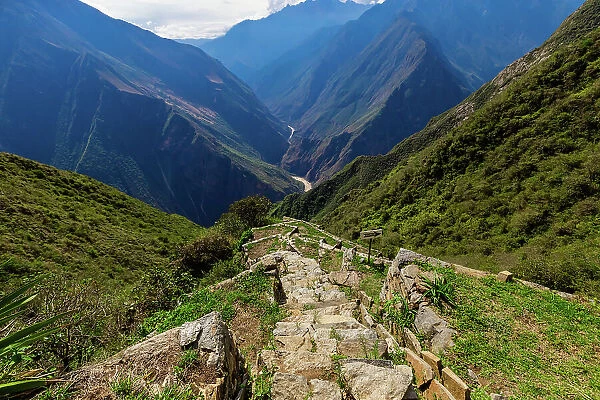 Hiking trail, Choquequirao, Peru, South America