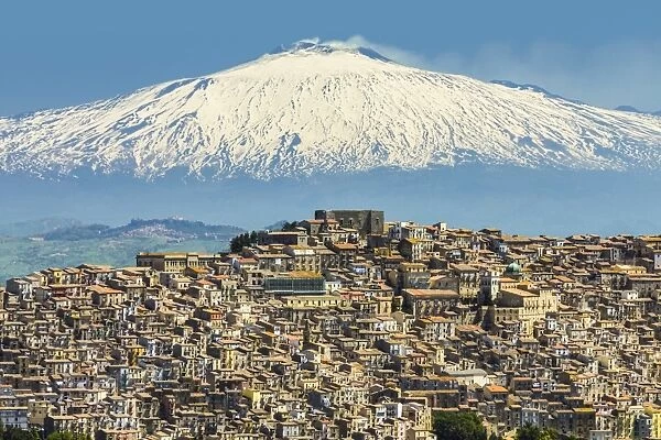 Hill town with backdrop of snowy volcano Mount Etna, Gangi, Palermo Province, Sicily, Italy, Mediterranean, Europe
