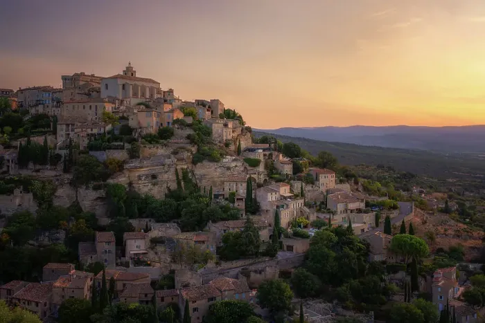 Framed Print : Hilltop village of Gordes at sunrise, Provence, Provence-Alpes-Cote d'Azur, France, Europe Framed Print : Hilltop village of Gordes at sunrise, Provence, Provence-Alpes-Cote d'Azur, France, Europe