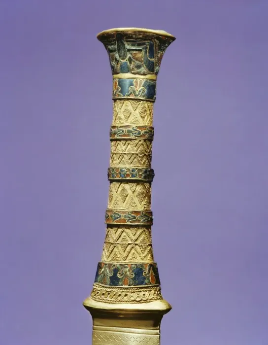 Framed Print : The hilt of one of the kings daggers, from the tomb of the pharaoh Tutankhamun Framed Print : The hilt of one of the kings daggers, from the tomb of the pharaoh Tutankhamun