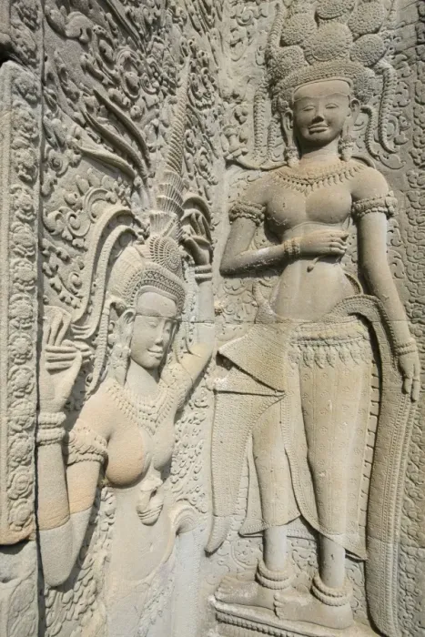 Framed Print : Hindu statues on the outer wall of Angkor Wat, Siem Reap, Cambodia, Southeast Asia Framed Print : Hindu statues on the outer wall of Angkor Wat, Siem Reap, Cambodia, Southeast Asia
