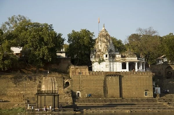 Hindu temple on the Narmada River