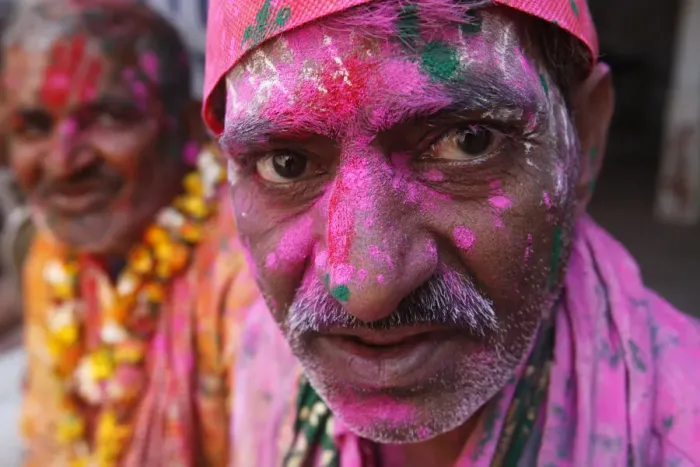 Framed Print : Hindus celebrating Holi festival, Dauji, Uttar Pradesh, India, Asia Framed Print : Hindus celebrating Holi festival, Dauji, Uttar Pradesh, India, Asia
