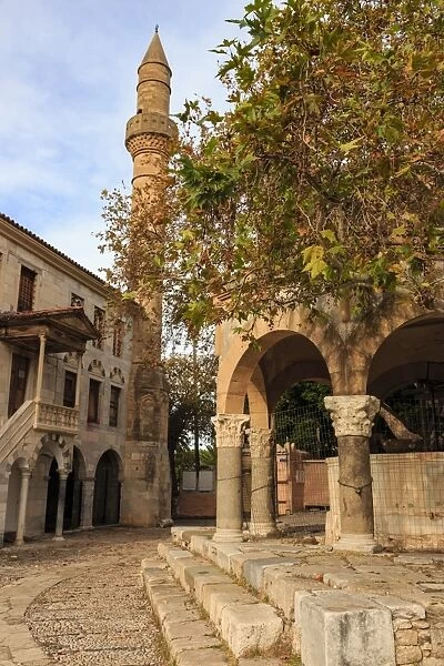 Hippocrates Plane Tree, fountain and mosque, Plateia Platanou, cobblestone square in autumn