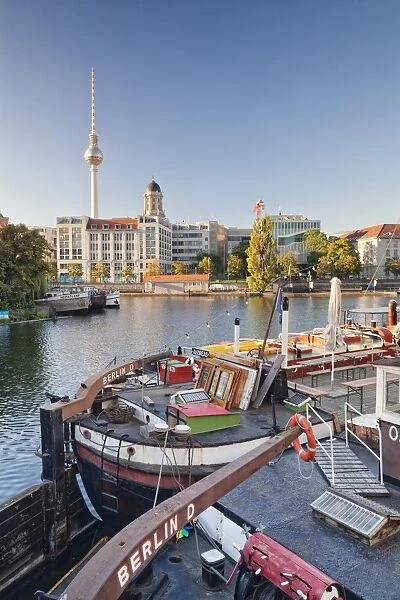 Historical port, Maerkisches Ufer, Spree River, Berliner Fernsehturm (television tower)