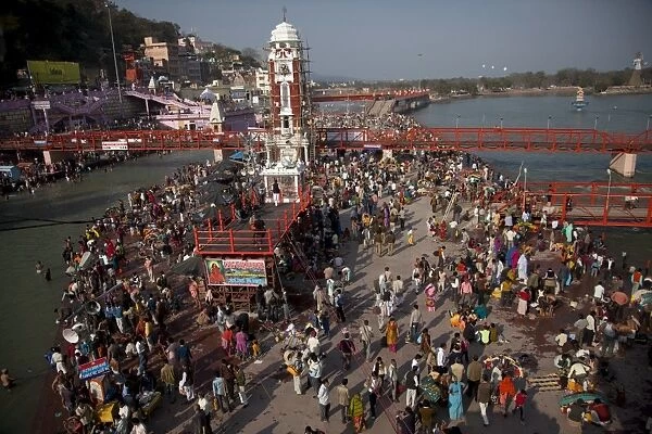Holy ghat of Har Ki Pauri in Haridwar during Kumbh Mela in 2010, Haridwar