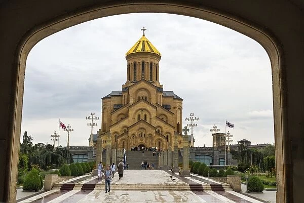 Holy Trinity Cathedral viewed through arches, Tbilisi, Georgia, Caucasus, Asia