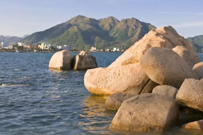 Framed Print : Hon Chong Promontary with view of the bay, Nha Trang, Vietnam, Indochina
