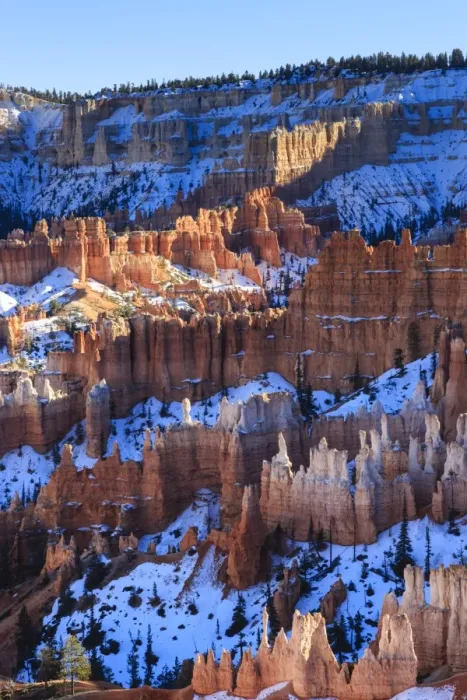 Framed Print : Hoodoos and snowy rim cliffs lit by late afternoon sun, winter, near Sunrise Point, Bryce Canyon National Park, Utah, United States of America, North America Framed Print : Hoodoos and snowy rim cliffs lit by late afternoon sun, winter, near Sunrise Point, Bryce Canyon National Park, Utah, United States of America, North America