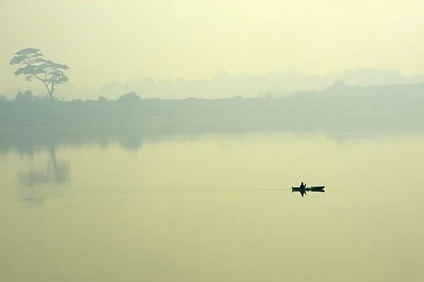 Hooghly River, part of the Ganges River, West Bengal, India, Asia