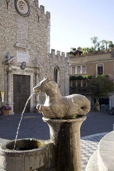 Horse fountain and the Cathedral of St. Nicola, Cathedral Square, Taormina