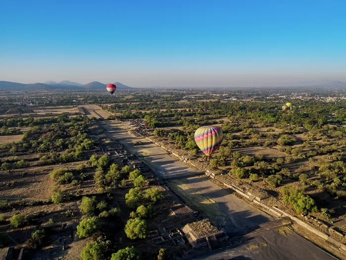 Framed Print : Hot air balloons flying over the Avenue of the Dead at sunrise, aerial view, Teotihuacan, Mexico State, Mexico Framed Print : Hot air balloons flying over the Avenue of the Dead at sunrise, aerial view, Teotihuacan, Mexico State, Mexico