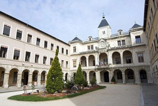 Hotel de la Ville (City Hall), Vienne, Rhone Valley, France, Europe